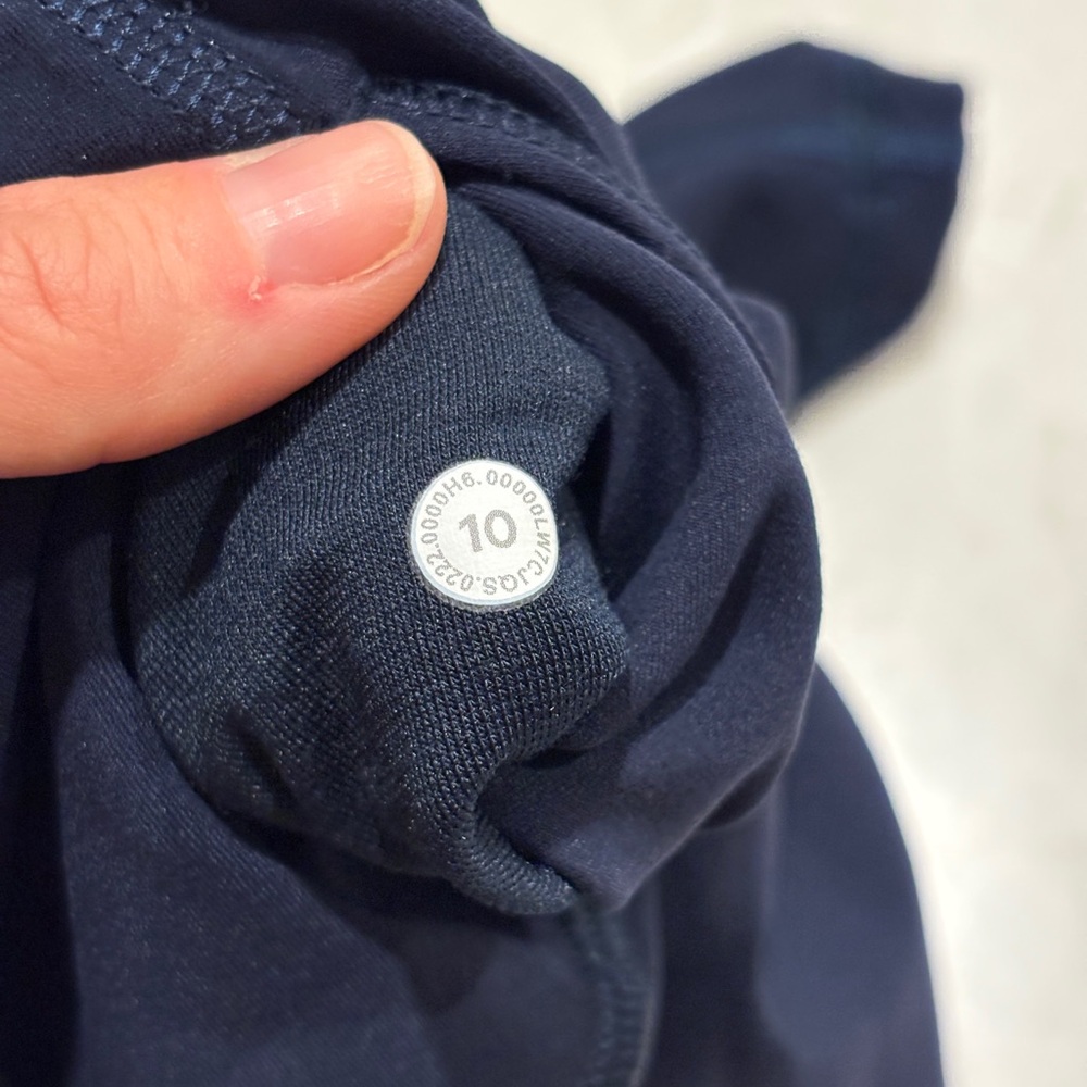 Lululemon Align High-Rise Short 4” Buttery Soft Nulu Like New true navy sz 10 - Picture 10 of 10